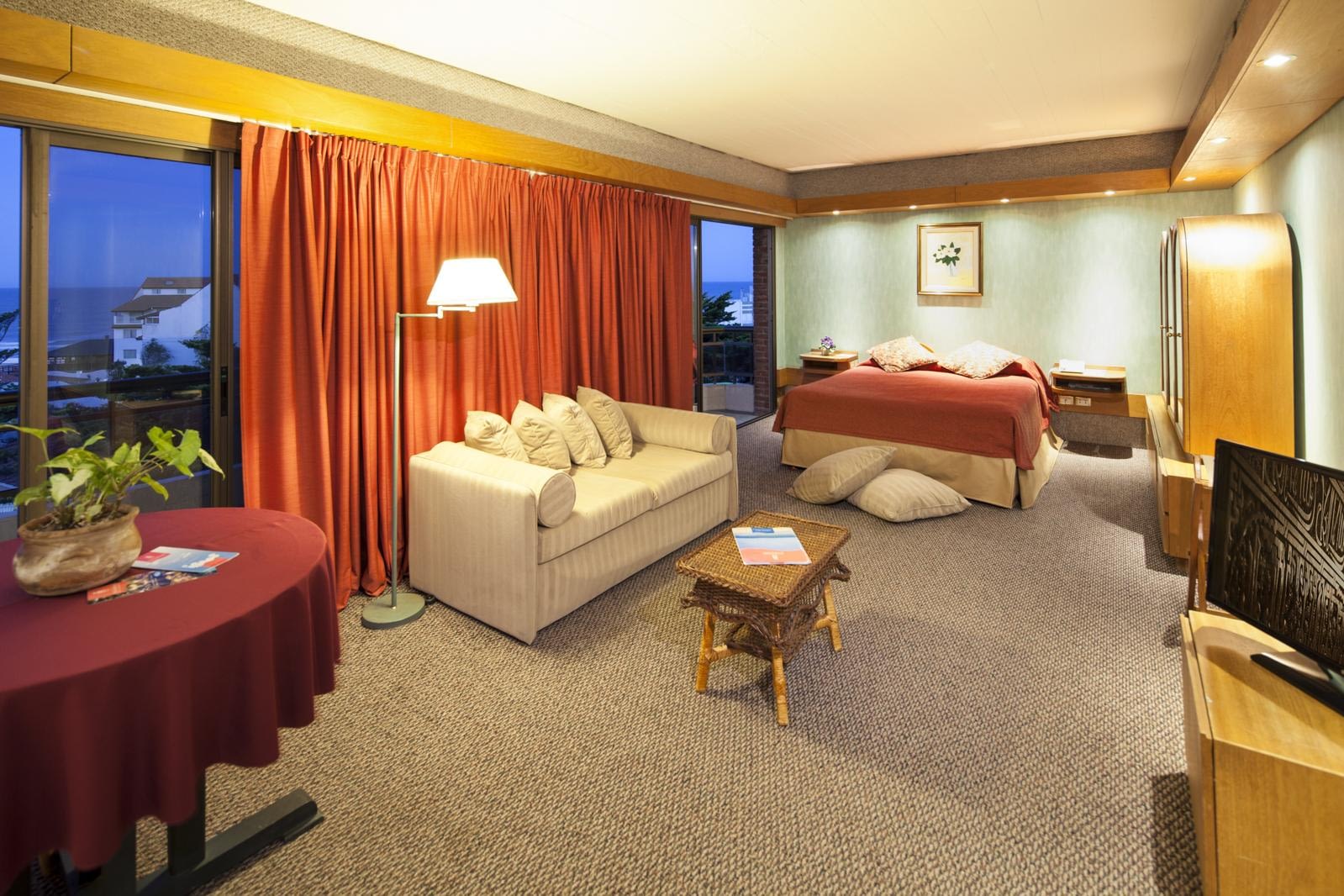 habitación de hotel tequendama de villa gesell