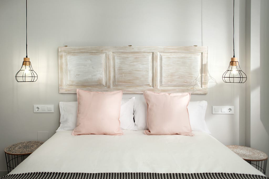 Cabecero de cama, decoración en dormitorio, andreas grunau, decoración de interiores